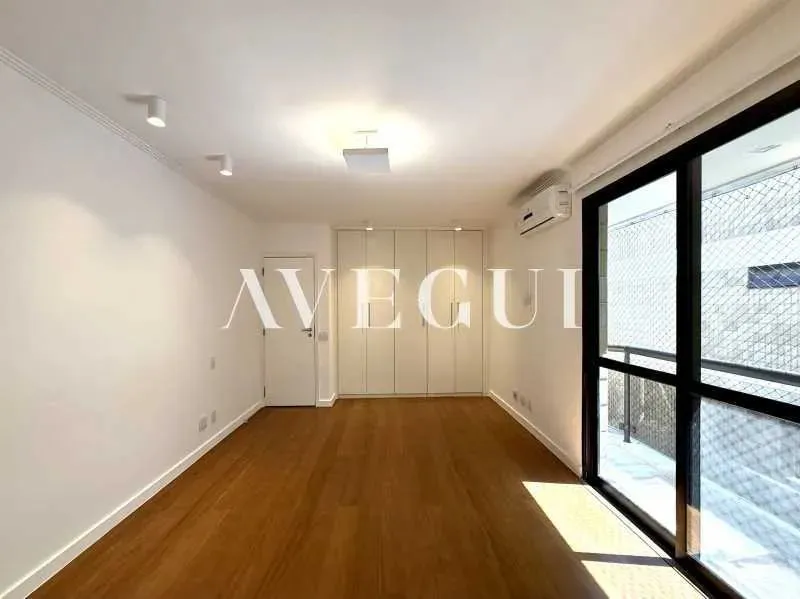 Apartamento com 3 suítes e varanda, 280 m² — photo 16