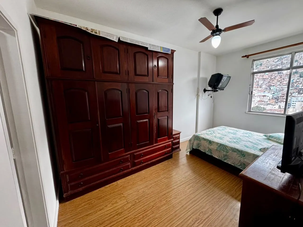 Furnished apartment, 83 m², with a mountain view — photo 3