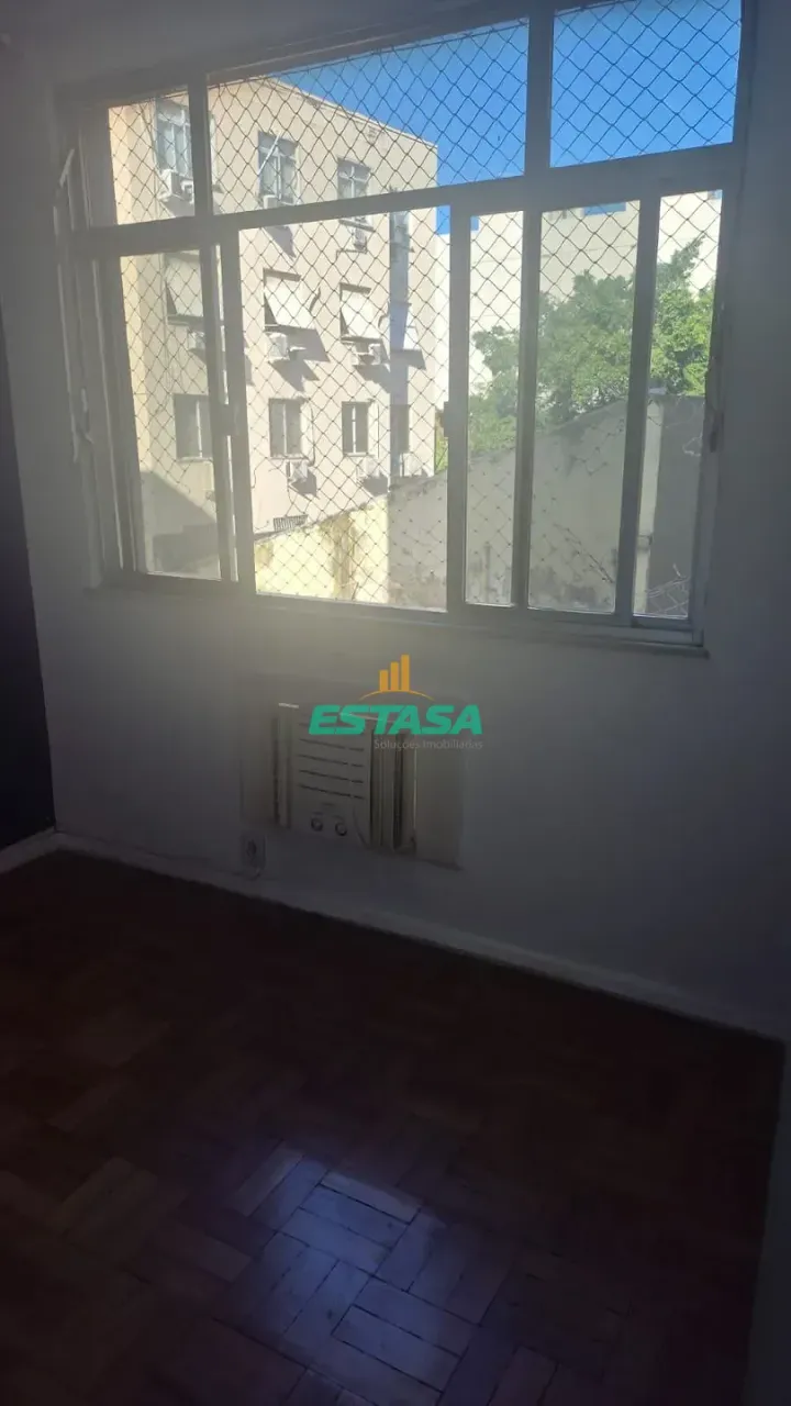 1-bedroom apartment with a separate closed kitchen — photo 2
