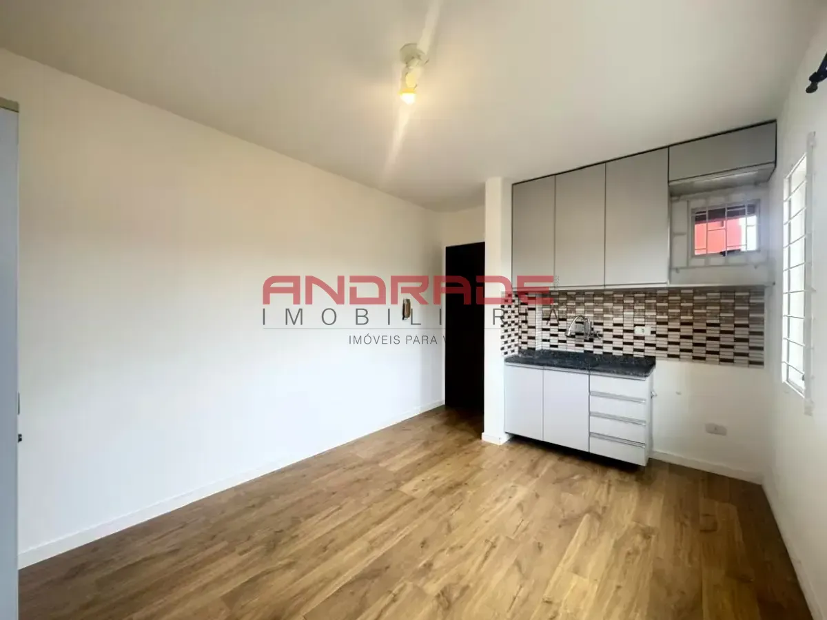 Wood or laminate floors in a one-bedroom apartment, 36 m² — photo 4