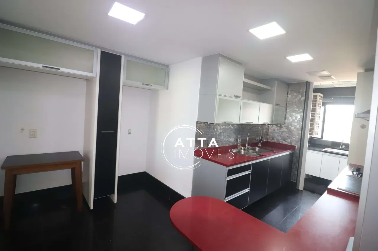 Ванна и 3 спальни: квартира 176 м² — photo 24