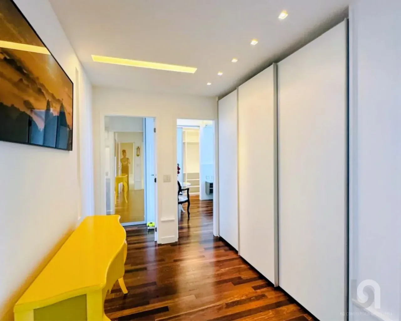 Apartamento de 289 m² com vista para a água e banheira — photo 10
