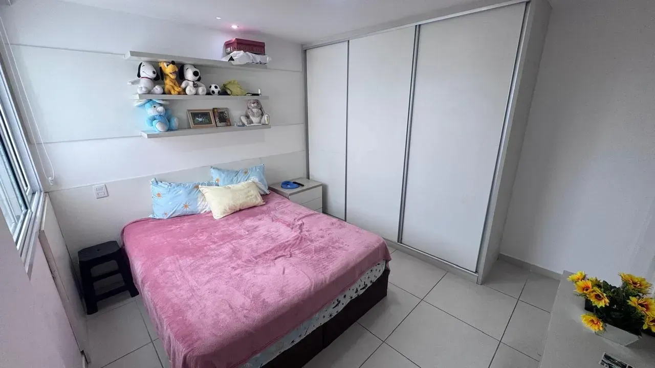 Furnished apartment with 3 bedrooms and an open-plan kitchen — photo 13
