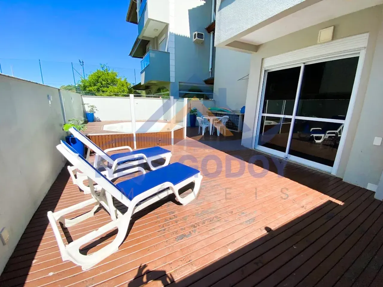 Furnished apartment with 3 bedrooms and a gas integrated kitchen — photo 17