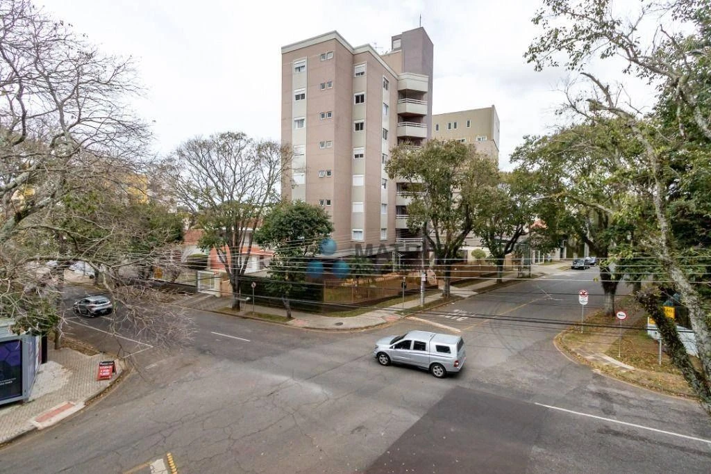 3-bedroom apartment, 1 with its own bathroom, 130 m² — photo 34