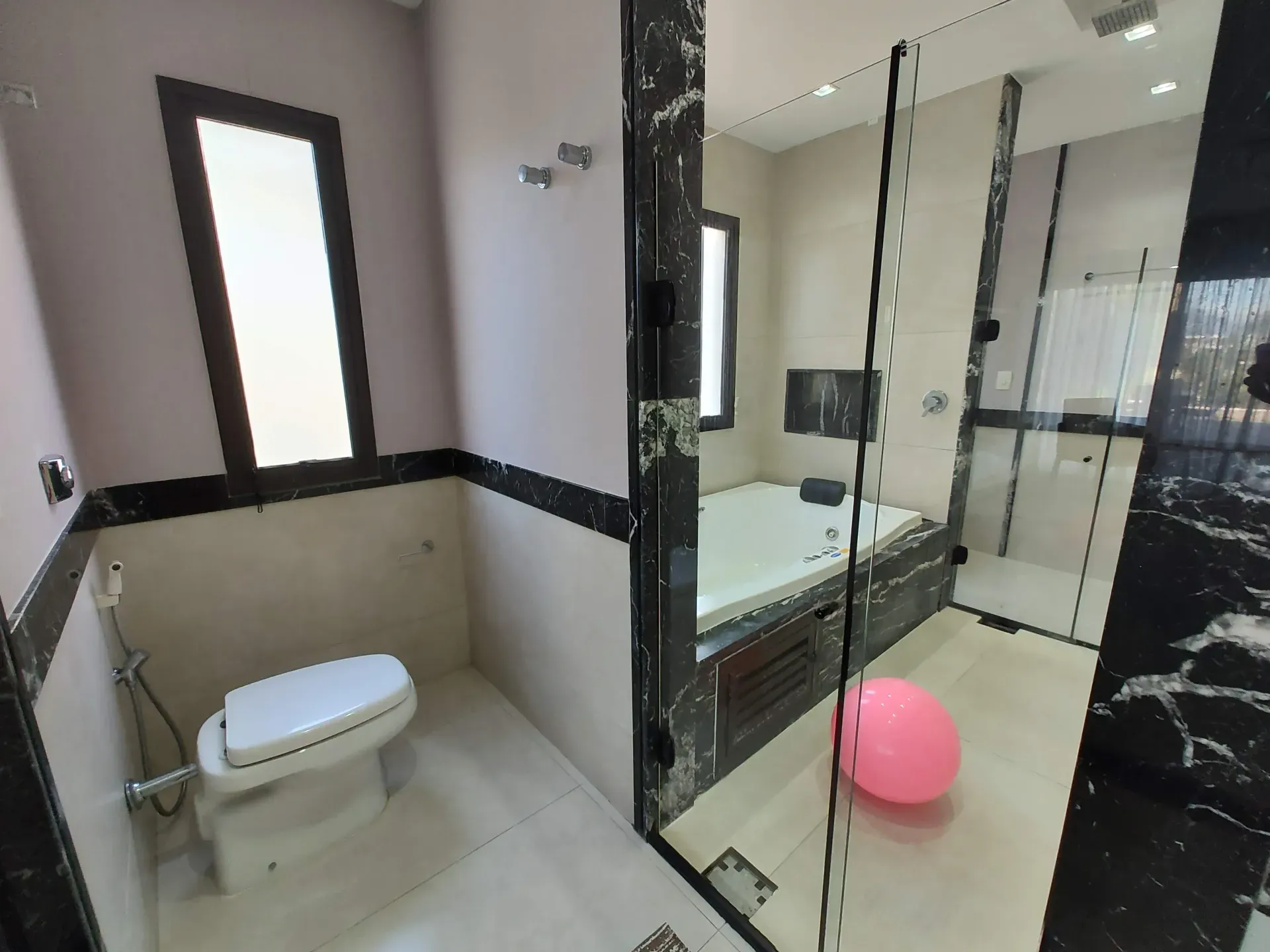 Casa mobiliada com 4 suítes e 2 vagas — photo 29