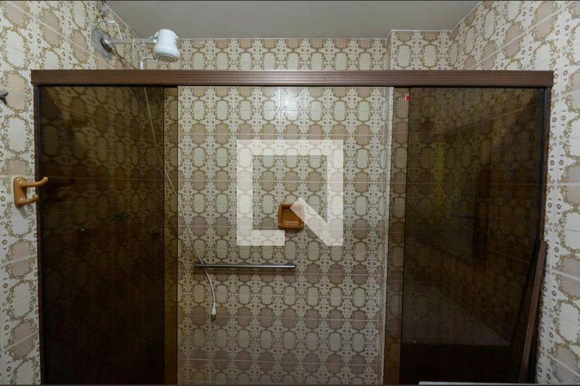 140 m² apartment with 4 bedrooms and 1 en-suite — photo 34