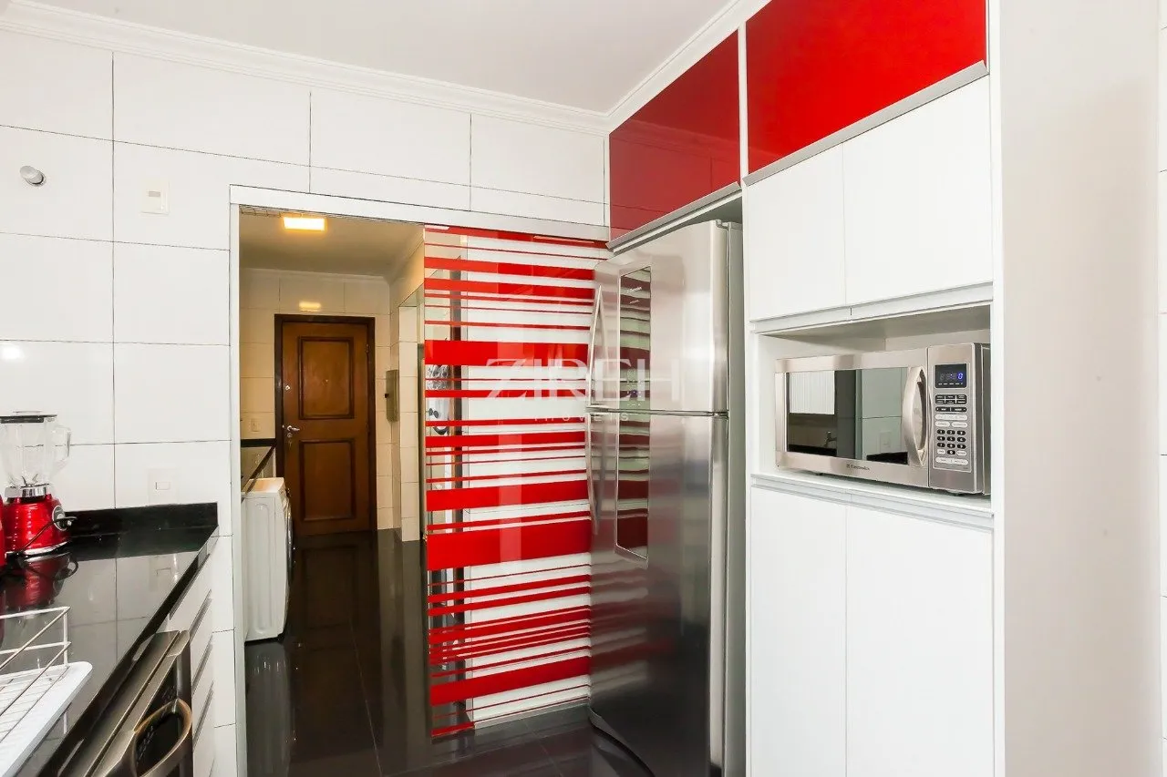 4-bedroom apartment with 219 m² and 2 parking spots — photo 11