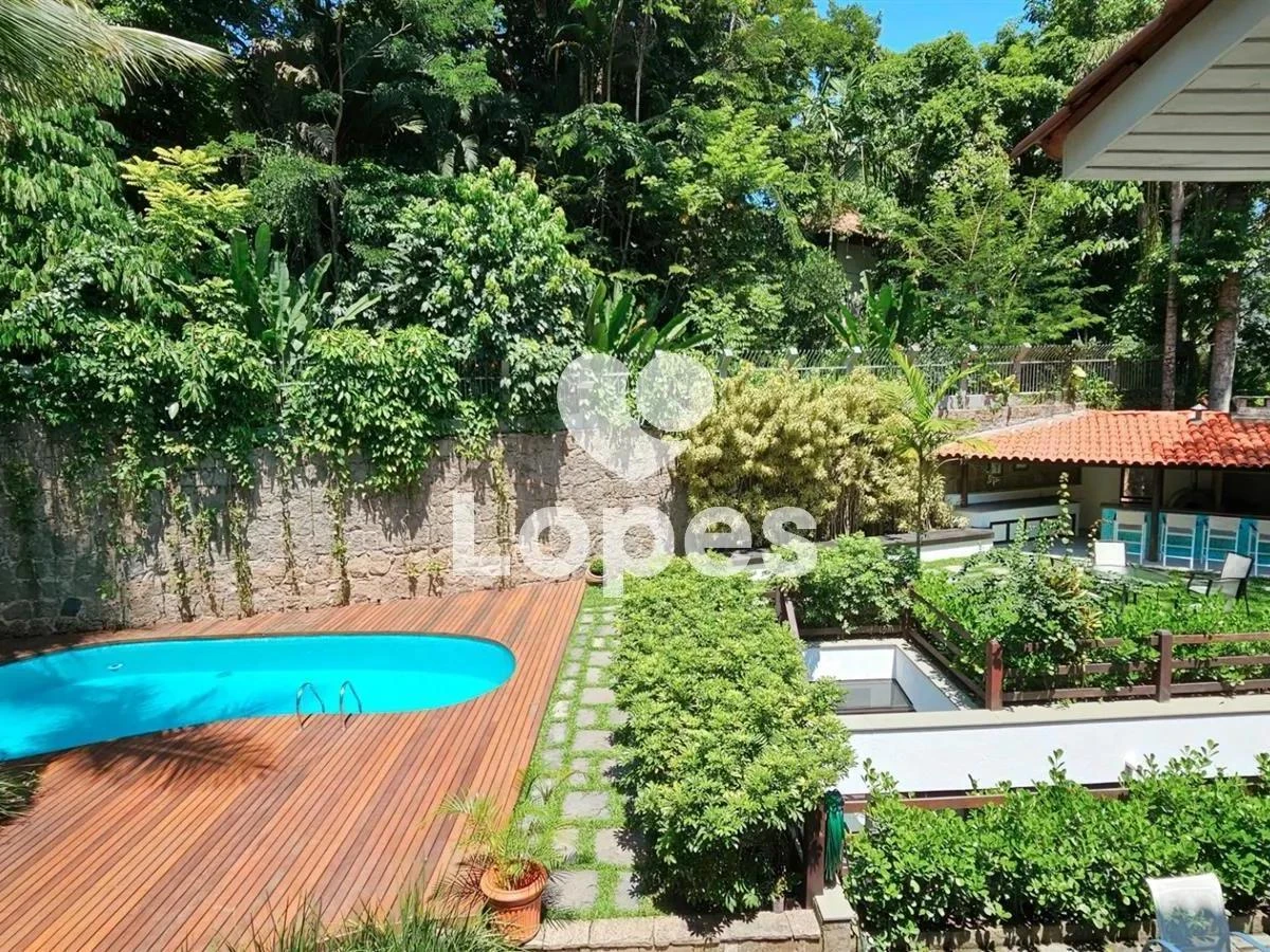 Furnished 960 m² house with 5 en-suite bedrooms — photo 12