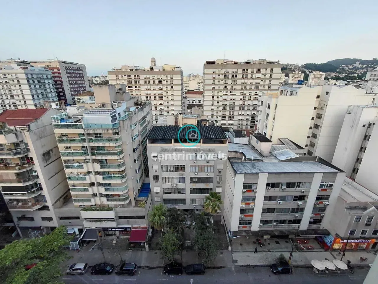 Apartamento, 65 m², com piso de madeira ou laminado — photo 2