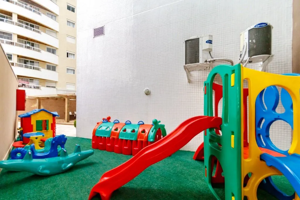 Apartamento com 3 quartos e 160 m², cozinha com fogão a gás — photo 25
