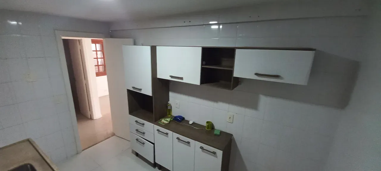Unfurnished house with a closed kitchen and gas stove — photo 29