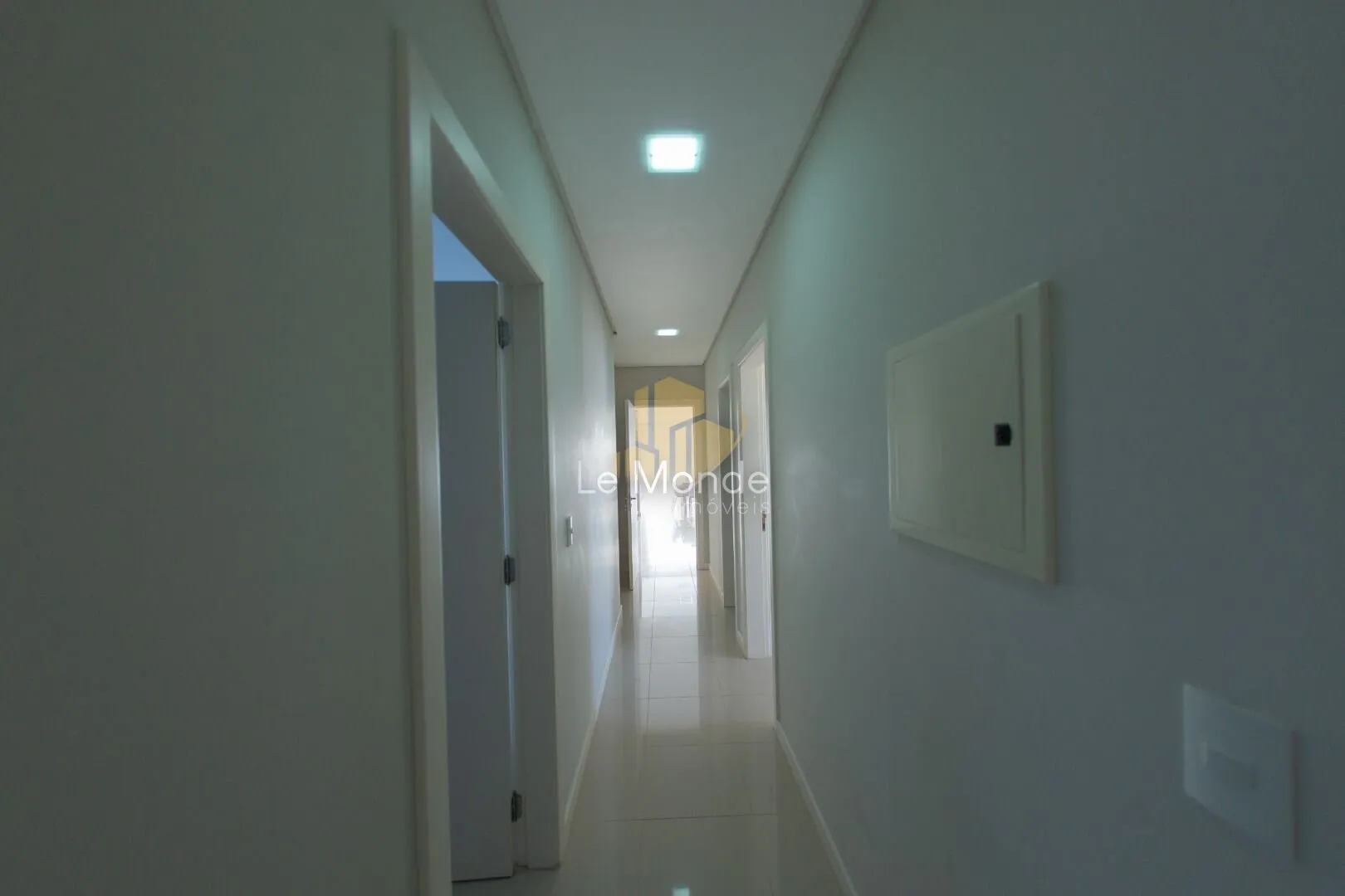 Apartamento amueblado con 4 dormitorios y 382 m² — photo 82