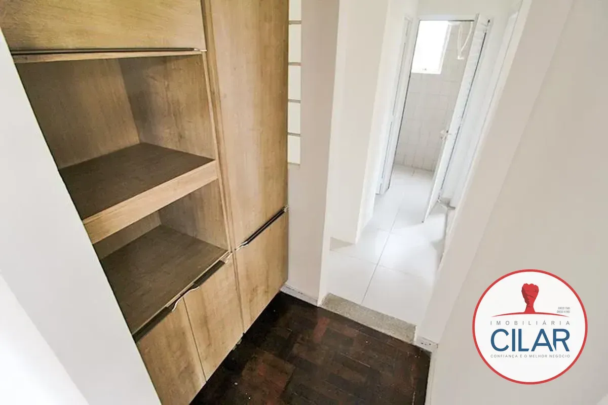 3-bedroom apartment with wood or laminate floors in Curitiba — photo 18