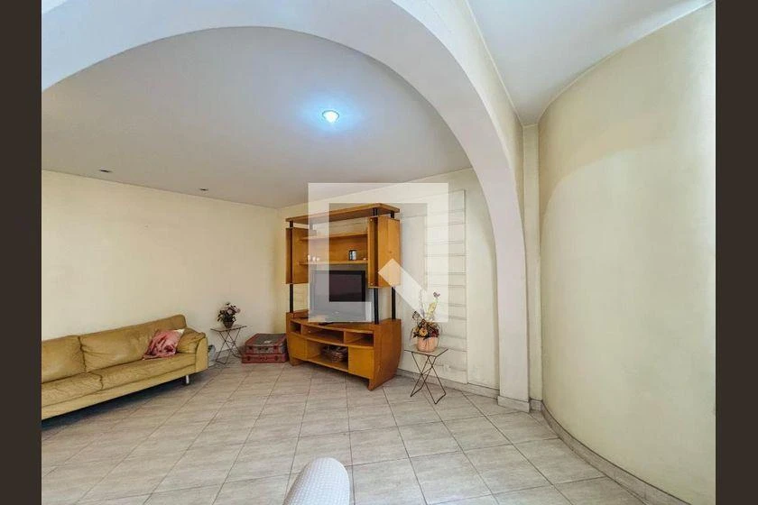 230 m² apartment with a bathtub and a home office — photo 19