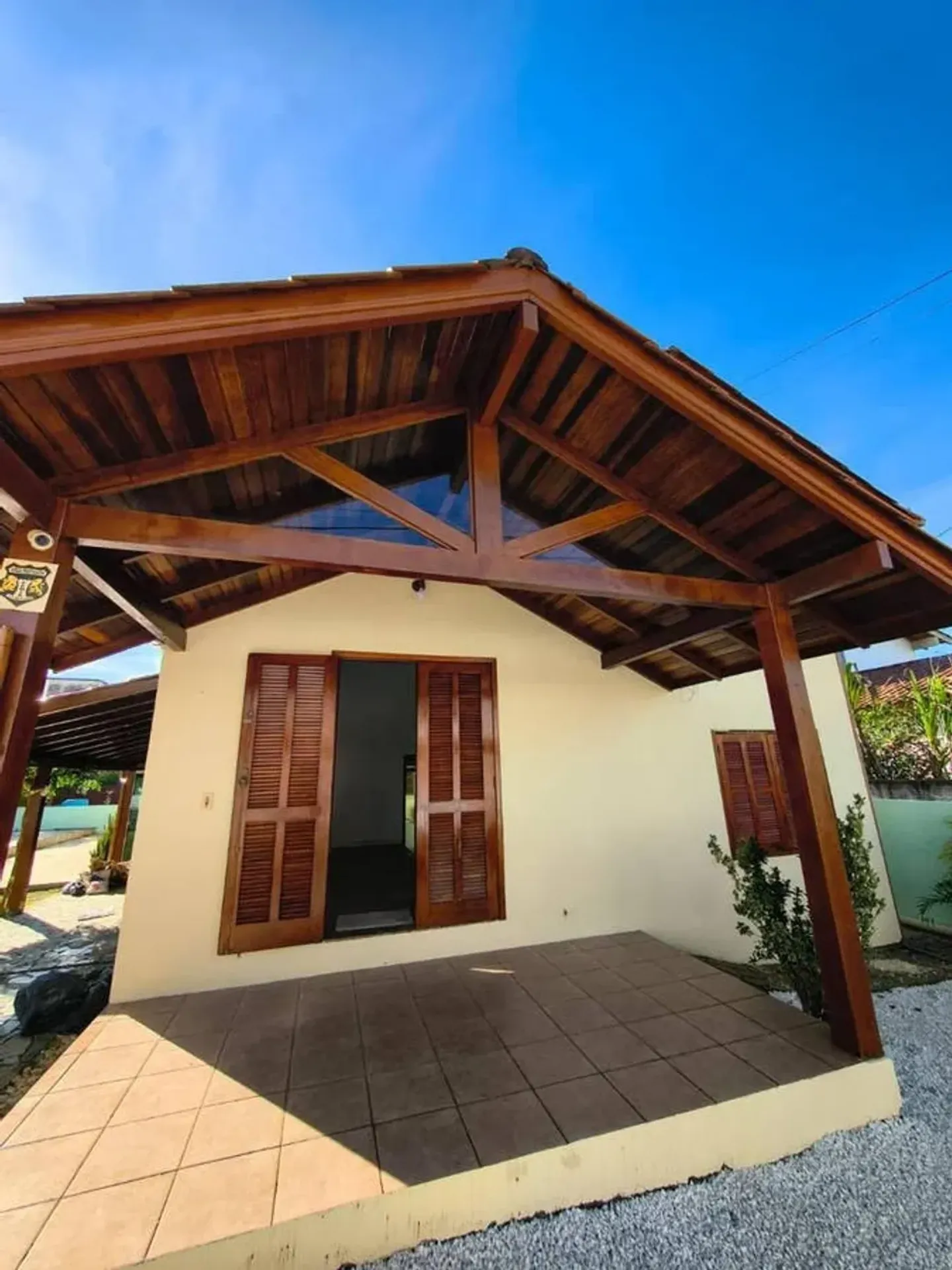 700 m² house with a bathtub and a grill on the balcony — photo 58