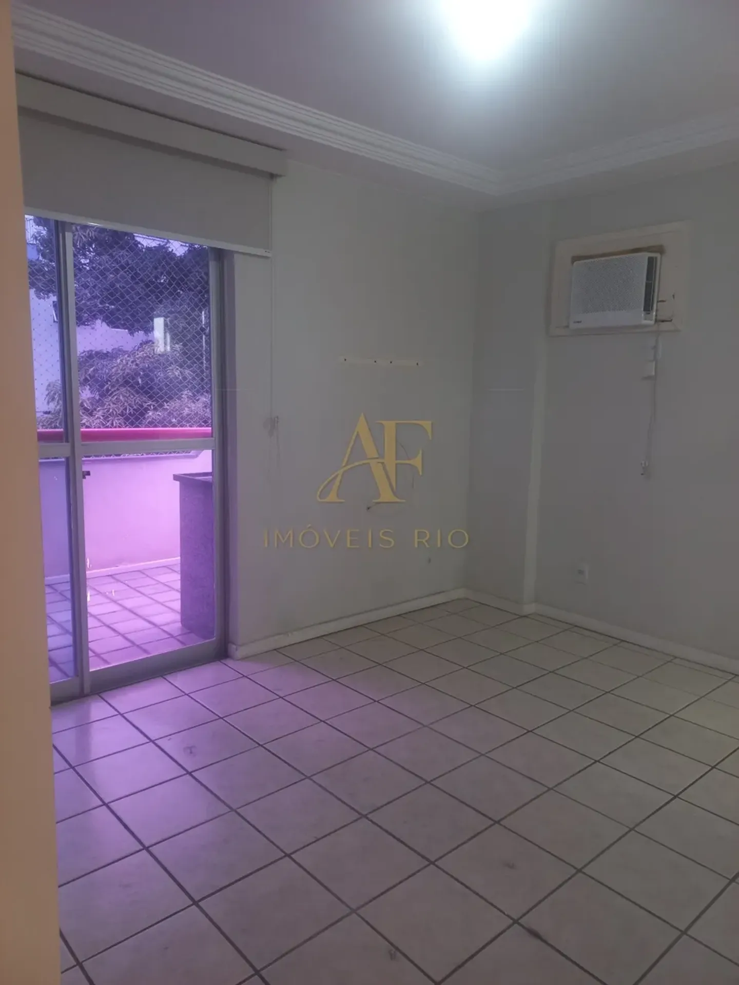 Departamento amueblado, 126 m², con parrilla privada