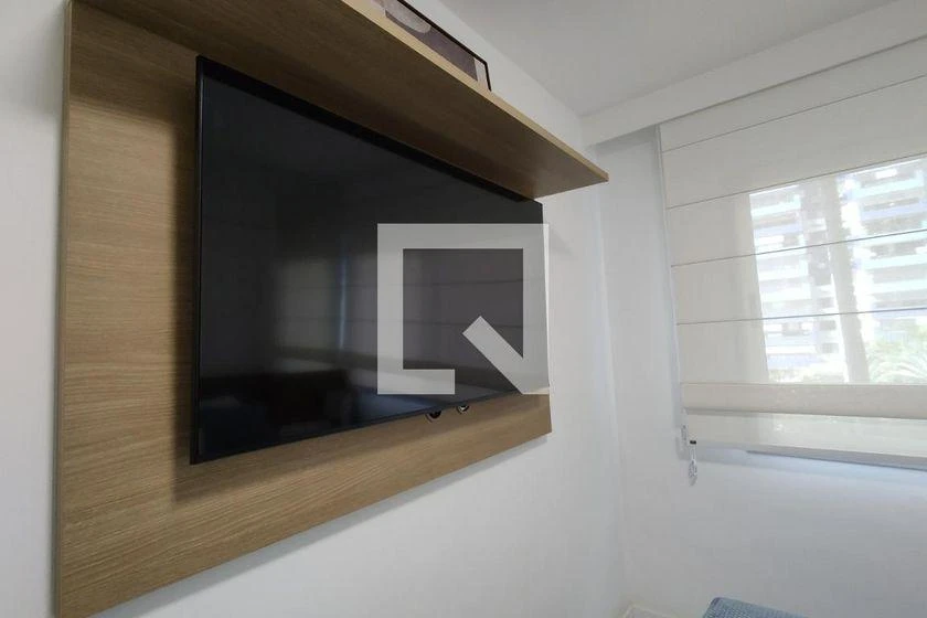 3-bedroom apartment with a walk-in closet — photo 46