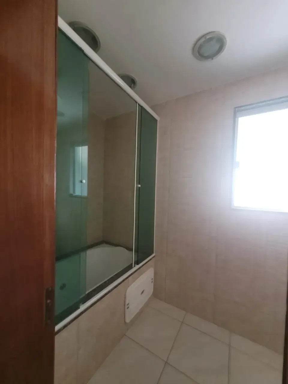 House with 5 bedrooms and a separate closed kitchen — photo 7