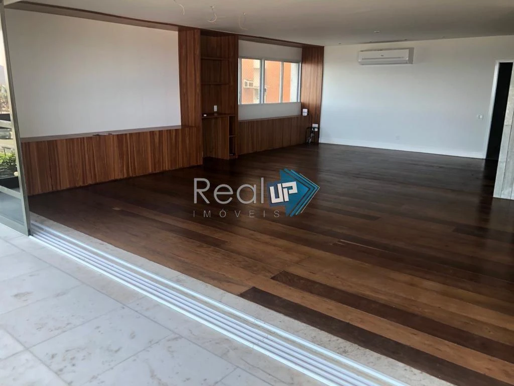 320 m² unfurnished apartment with 2 bedrooms and 3 bathrooms — photo 19