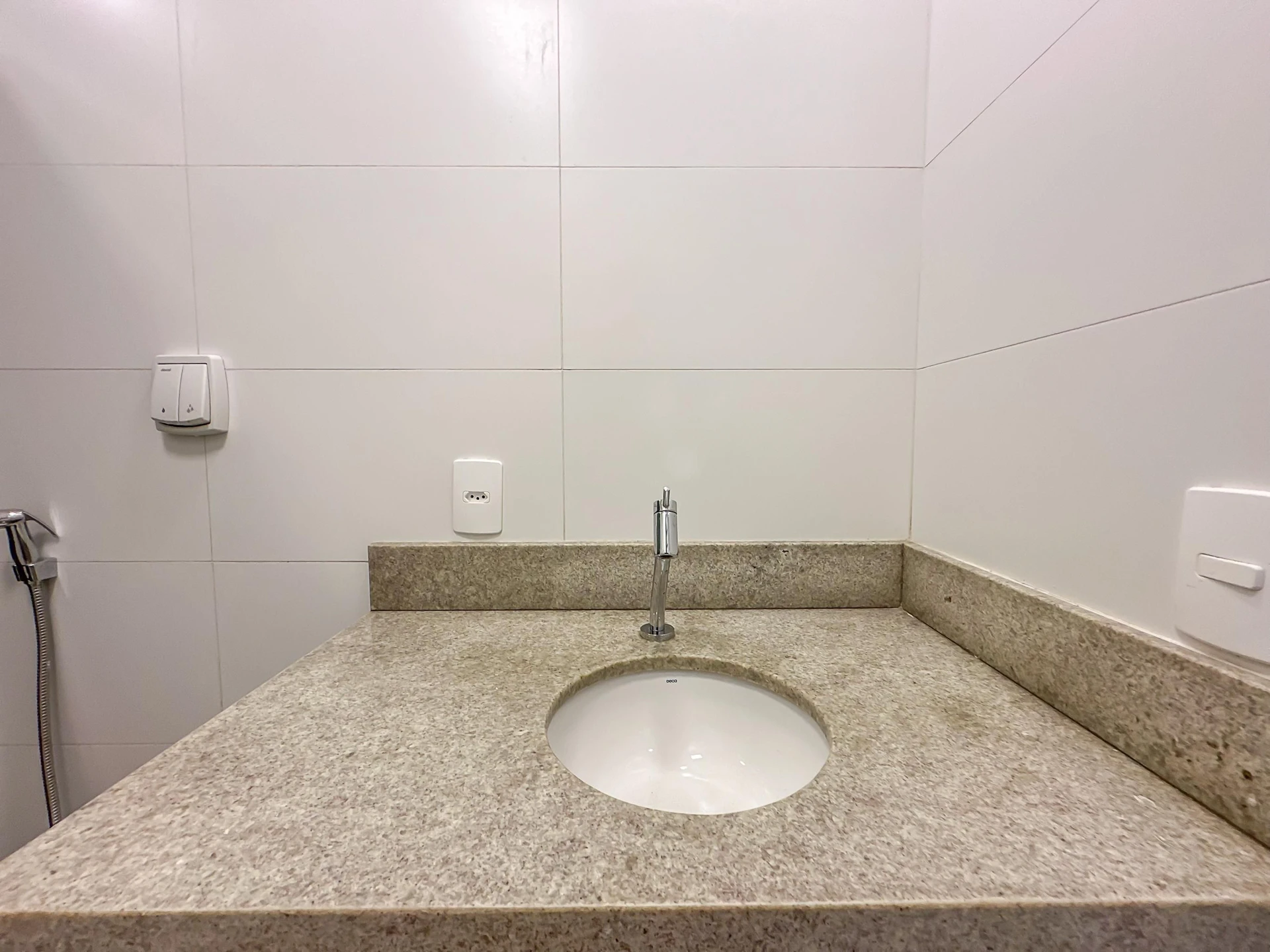Casa com 3 quartos, sendo 1 suíte, e 1 vaga — photo 15
