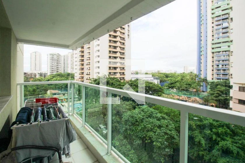 Apartamento mobiliado de 2 quartos com varanda e vaga — photo 5