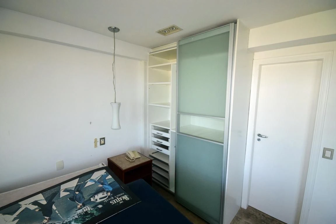 Furnished studio with 1 bedroom, 2 bathrooms and balcony — photo 14