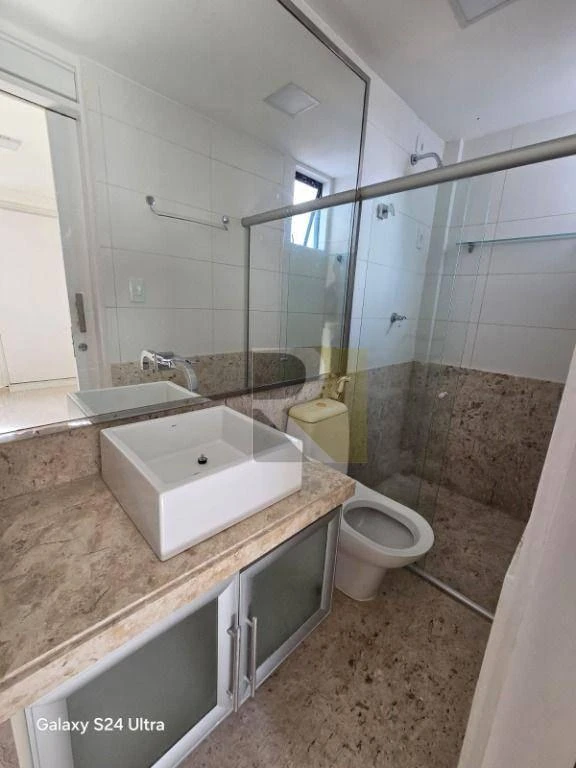 Furnished apartment, 250 m², with a glass-enclosed balcony — photo 21