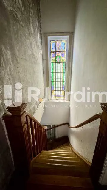 Casa sem mobília com 5 quartos e vaga para 4 carros — photo 27