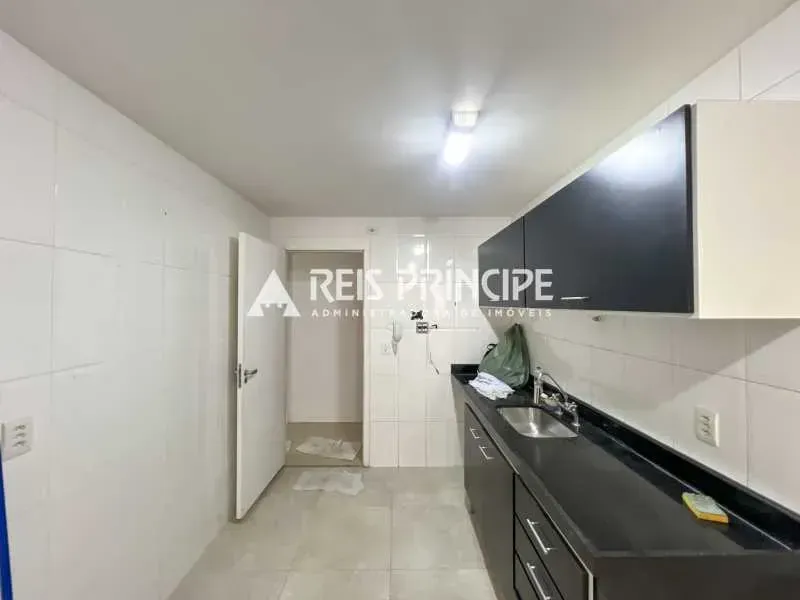 3-bedroom apartment with 3 bathrooms and 2 parking spots — photo 7