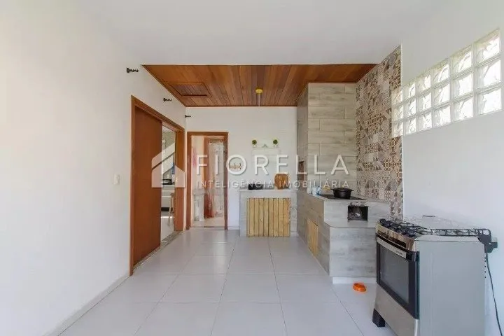 Floor-to-ceiling windows in a 3-bedroom house, 106 m² — photo 6