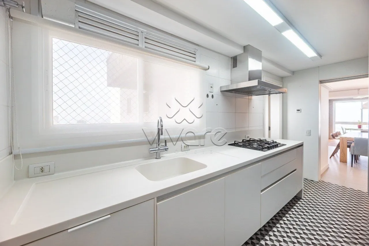 3-bedroom apartment with 4 bathrooms and 268 m² — photo 14