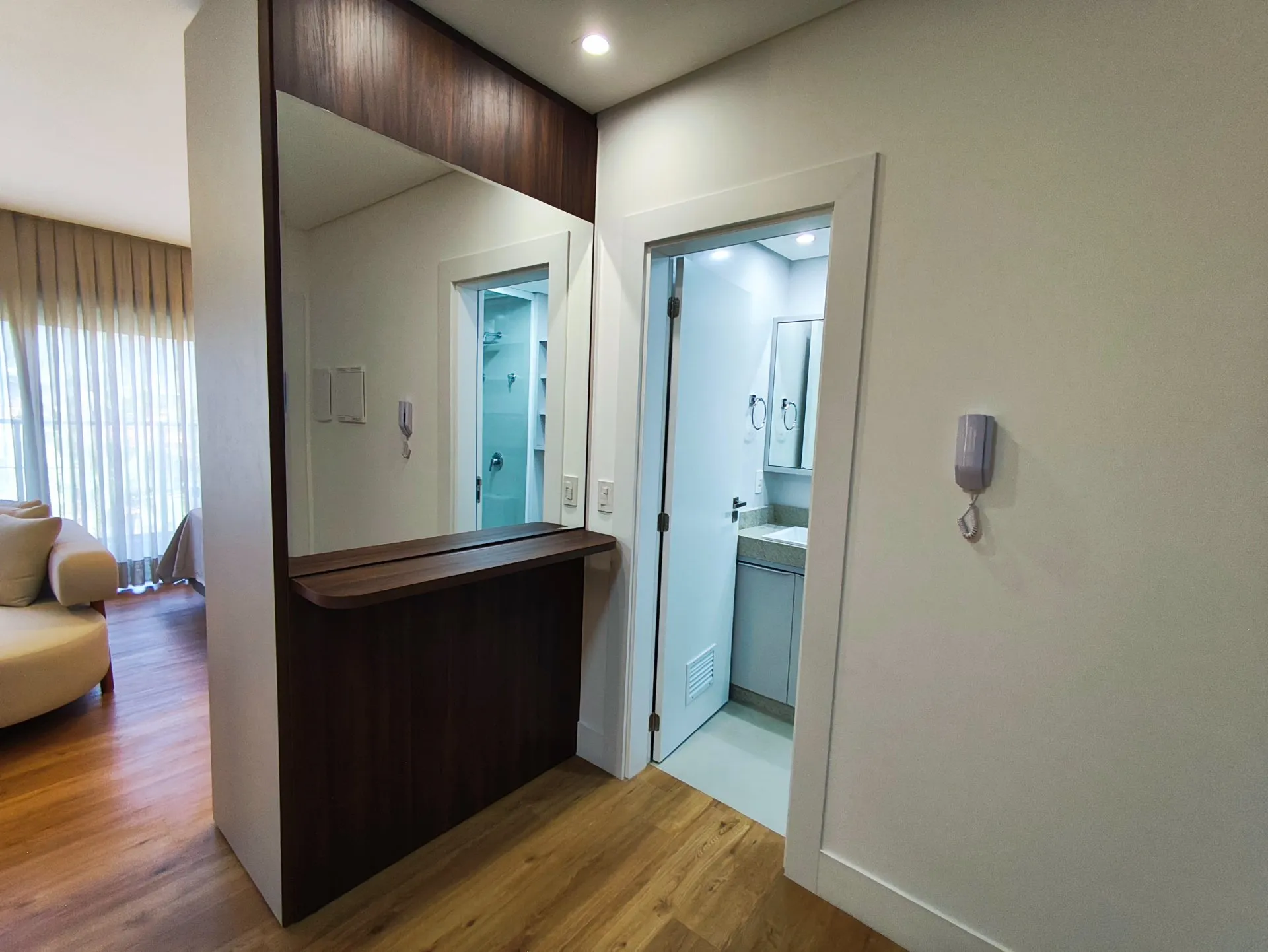 One-bedroom apartment in a building with a heated pool — photo 39