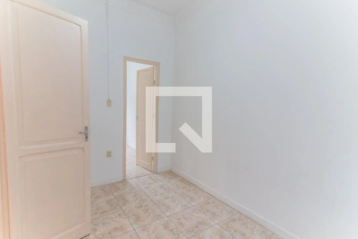 Apartment with 3 bedrooms and 1 en-suite, no parking — photo 6