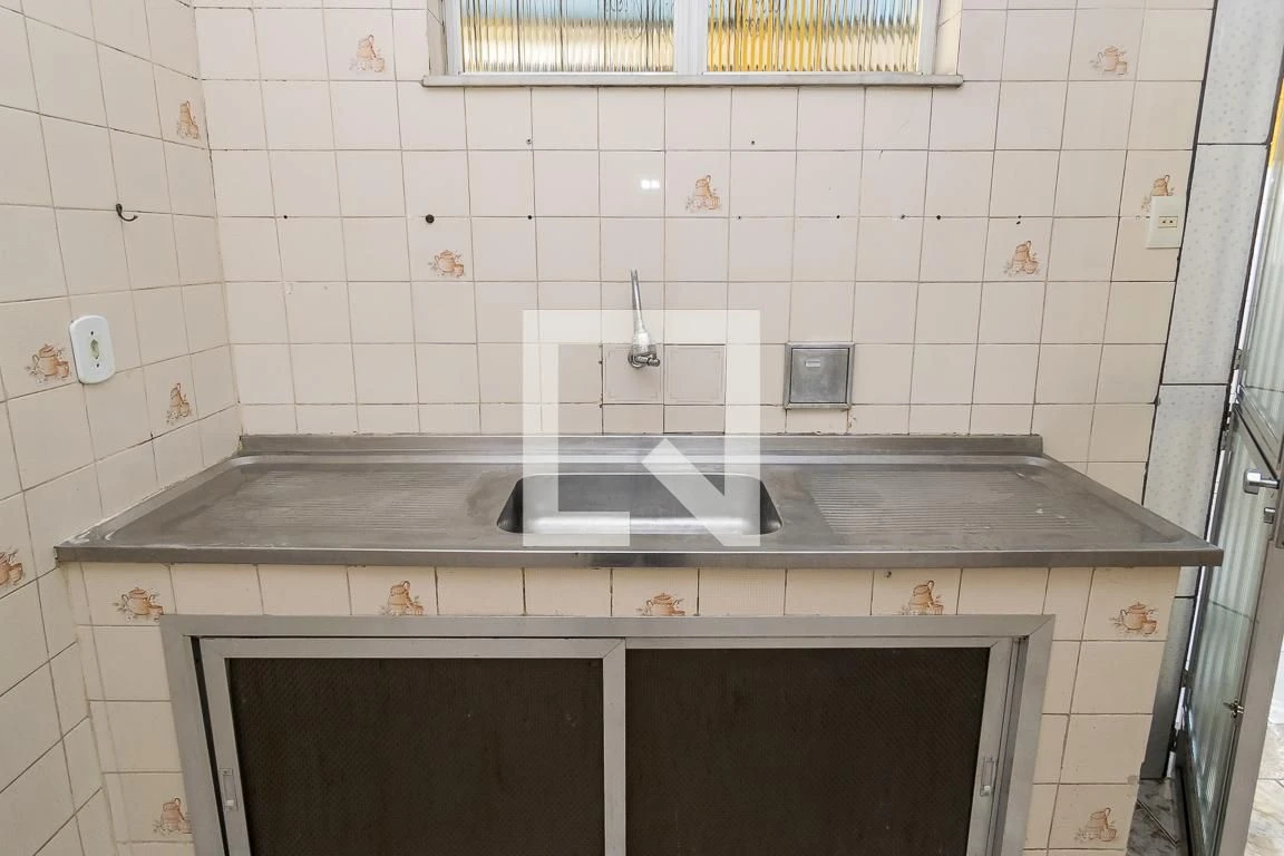 House, 190 m², with a private BBQ — photo 25