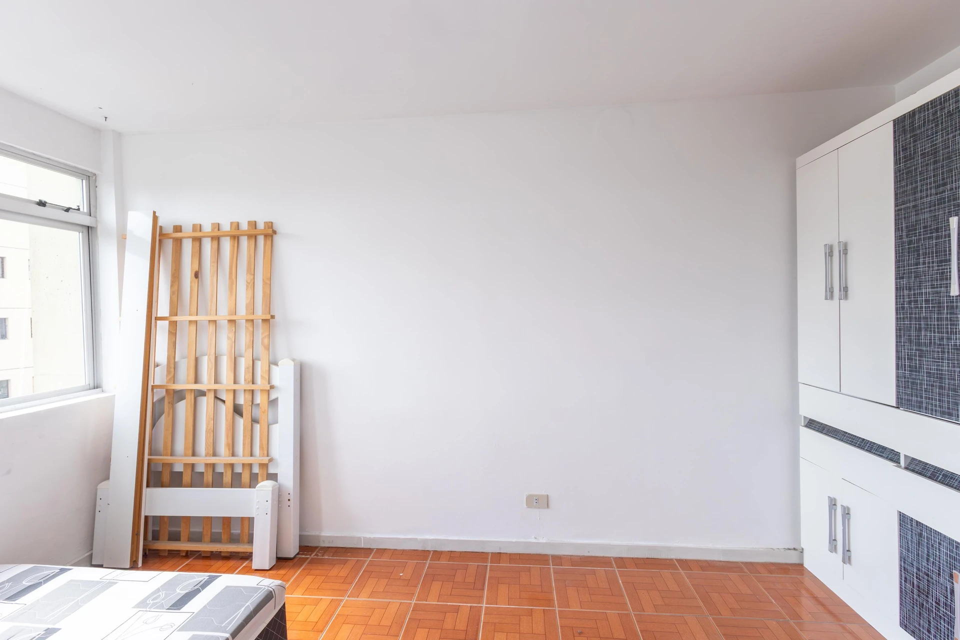 2-bedroom apartment with a washing machine in Curitiba — photo 23