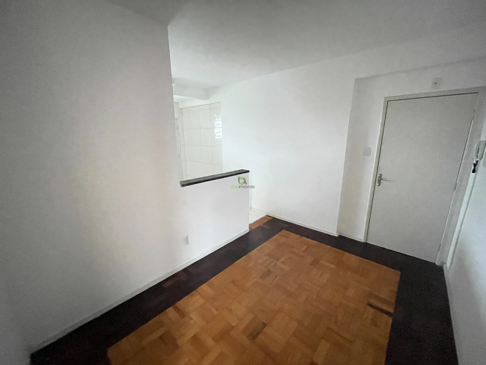 Apartamento de 2 quartos com 70 m² e piso de madeira — photo 5