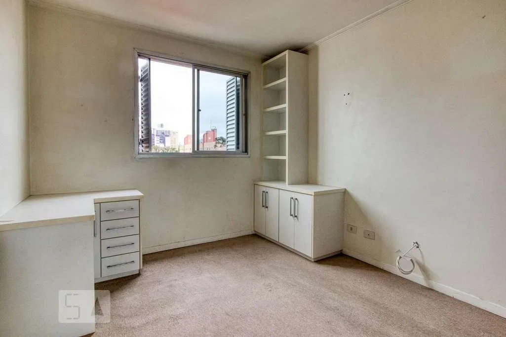 Home office in a 3-bedroom apartment, 170 m² — photo 15