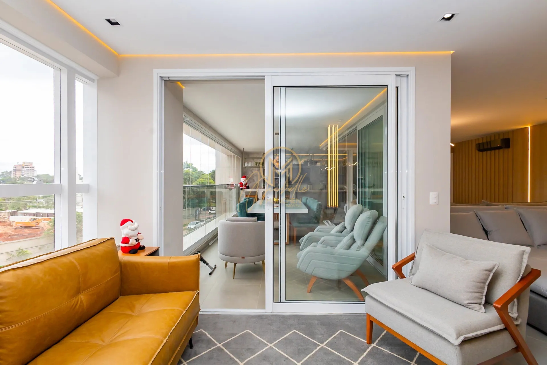 Furnished 462 m² apartment with 4 en-suite rooms — photo 49