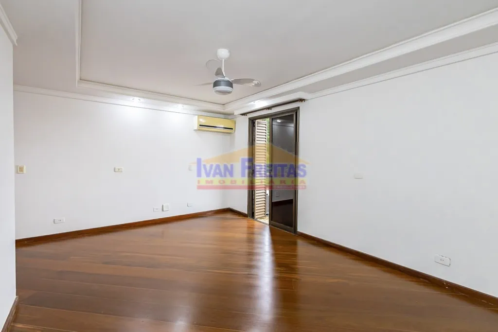 House with 5 bedrooms and balcony, plus 5 parking spots — photo 48