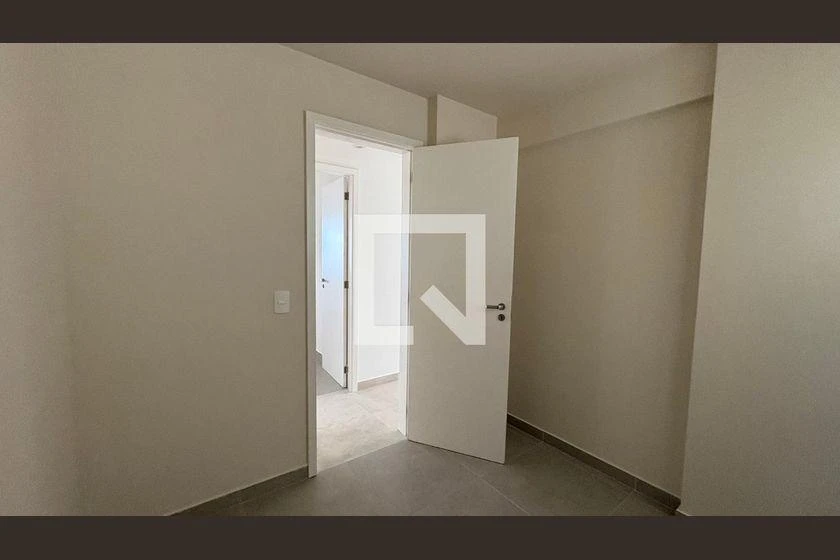 Apartment, 105 m², with a glass-enclosed balcony — photo 12