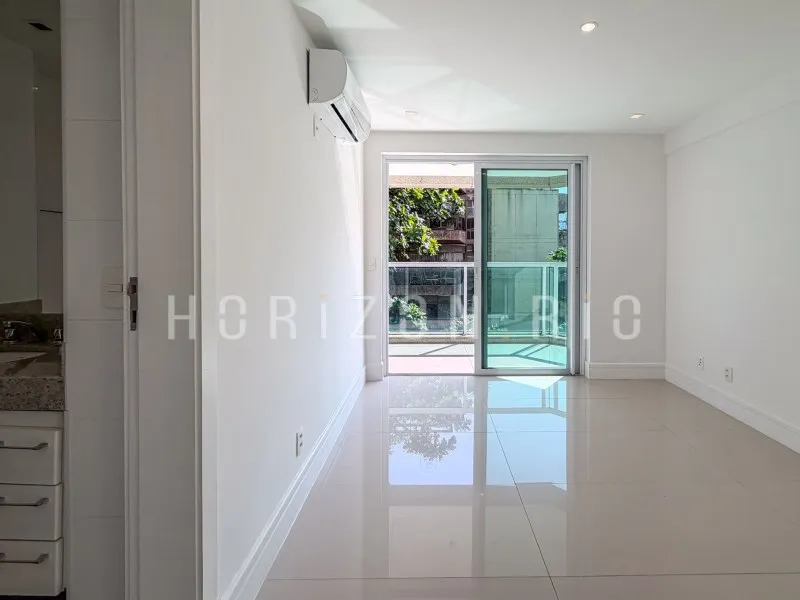 Apartamento, 229 m², com varanda envidraçada — photo 9