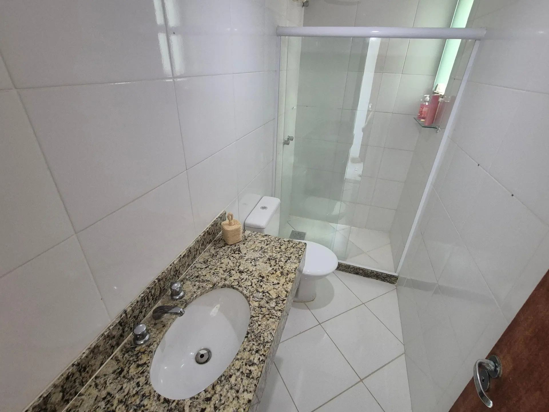 Furnished house with 4 bedrooms and a balcony — photo 44