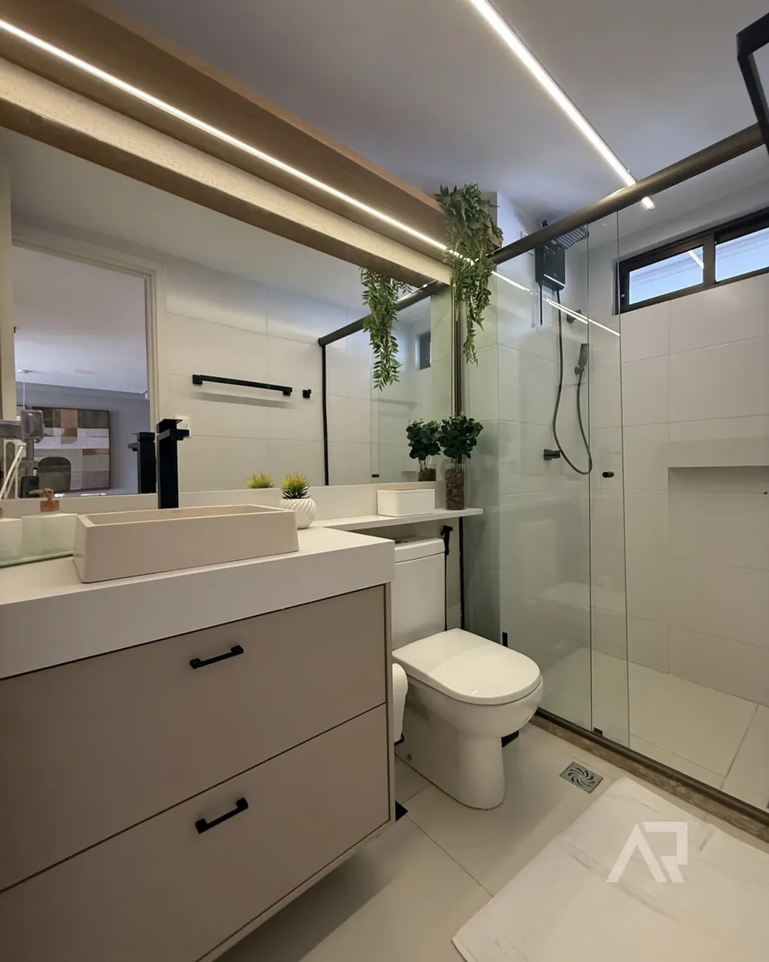 2-bedroom apartment with a washing machine — photo 18