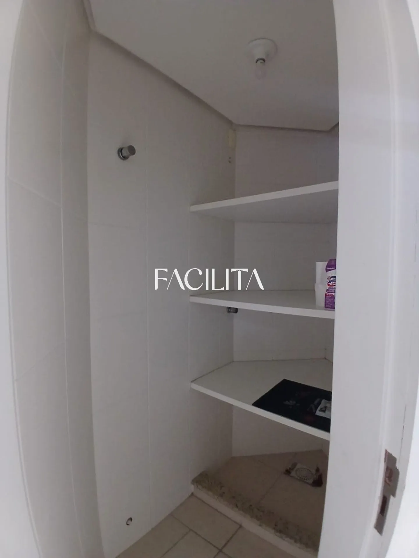 Apartamento de 3 dormitorios con baño en suite y balcón — photo 39