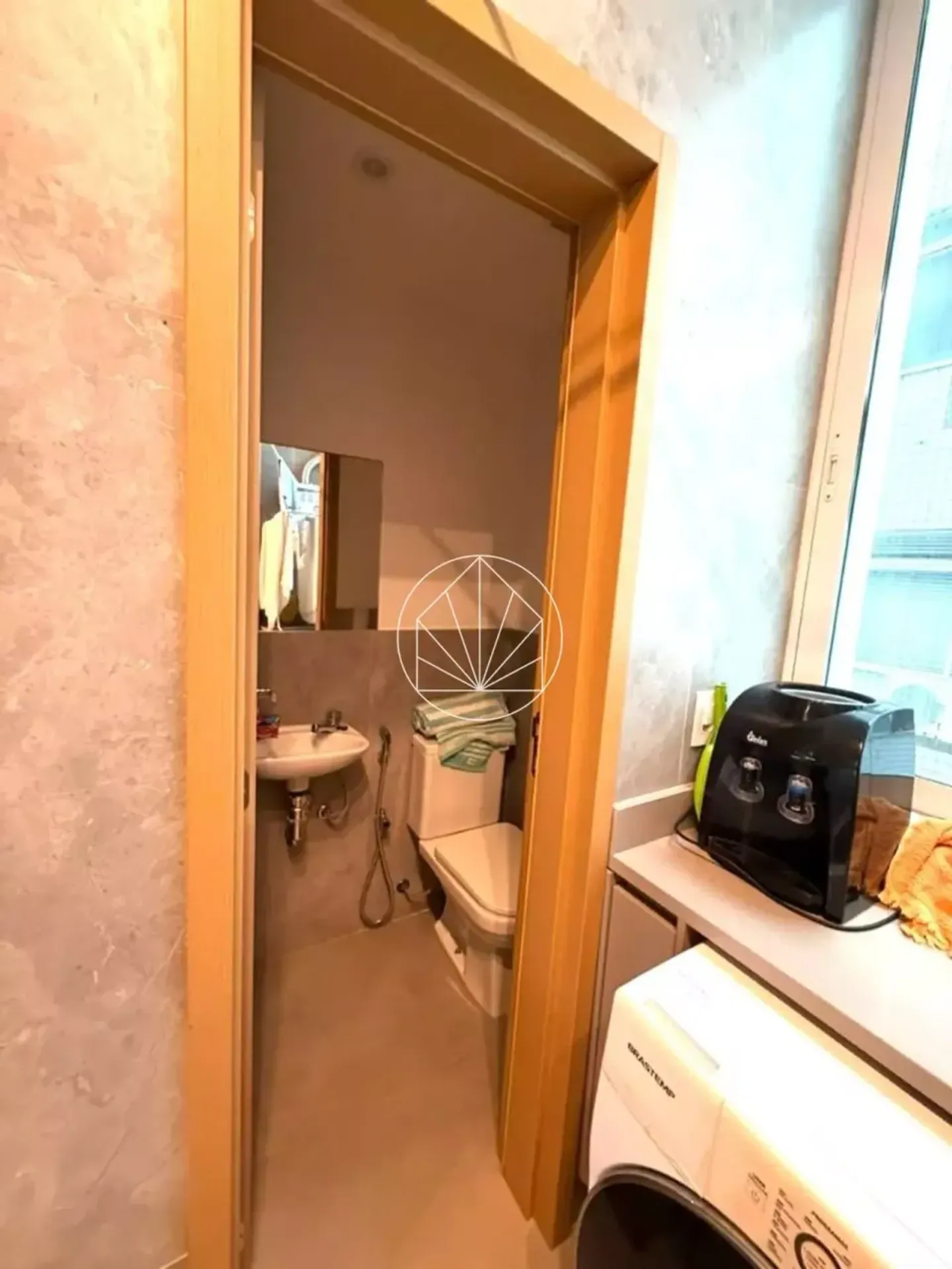 Furnished 160 m² apartment with 3 en-suite bedrooms — photo 4