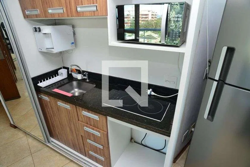 Мебльована квартира 58 м² з 1 спальнею та 1 паркомісцем — photo 2