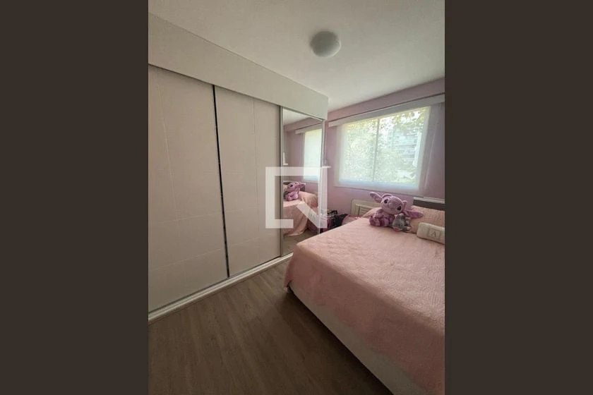Apartamento mobiliado com 3 quartos e 90 m² — photo 18