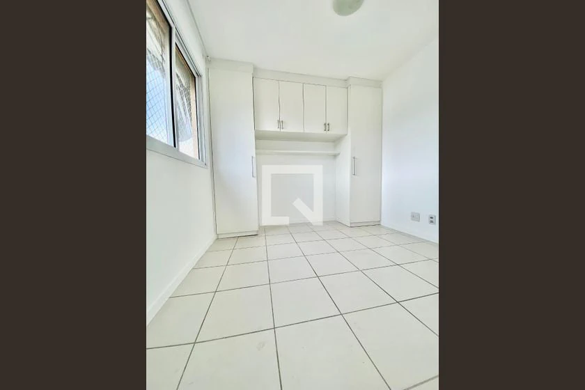 Apartamento de 2 quartos em condomínio com piscina — photo 26