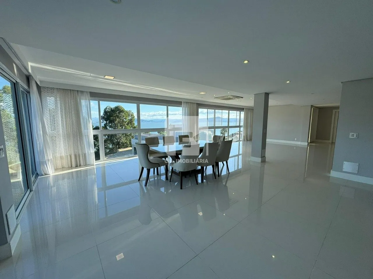 Furnished house with 7 bedrooms and a real desk — photo 99